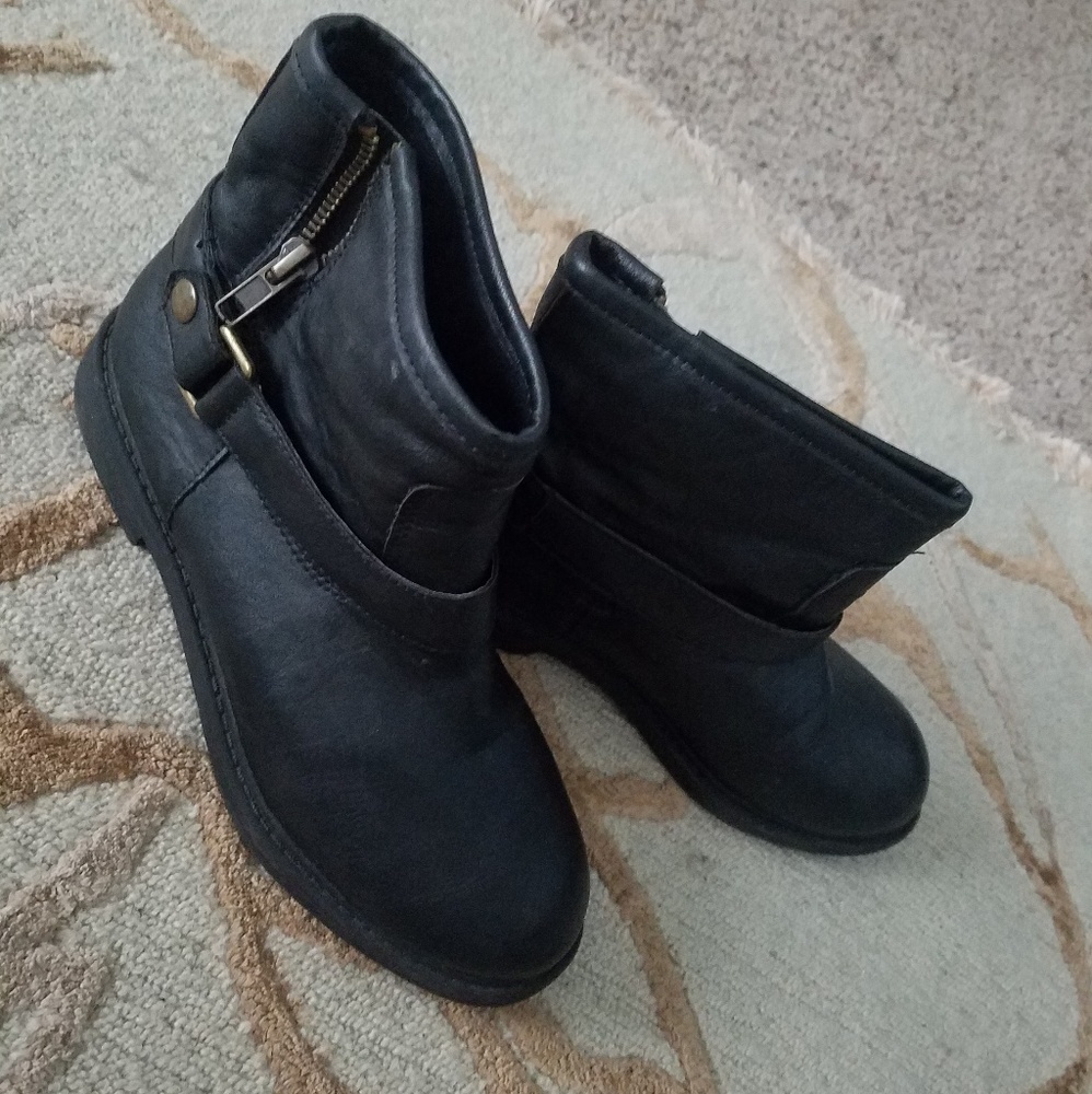 Leather mini boots